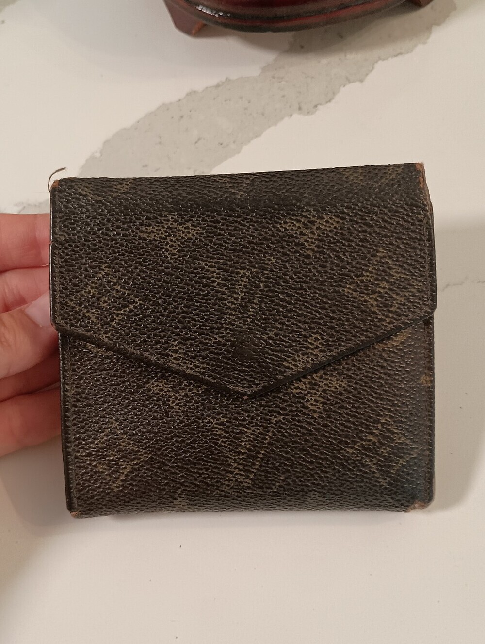 Louis Vuitton Vintage Monogram Elise Trifold Wallet - Picture 2 of 13